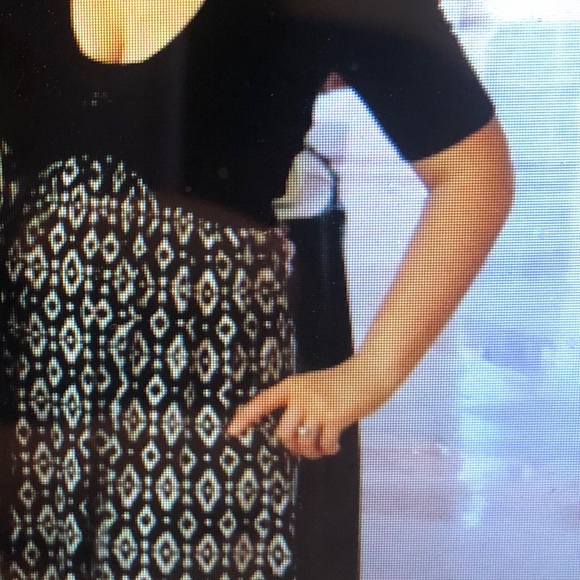 Strapless Kenneth Cole Reaction dress. - Picture 4 of 4